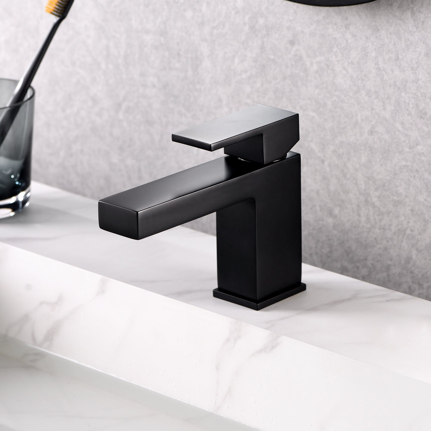 Single Hole Single-Handle Bathroom Faucet with drain in Matte Black