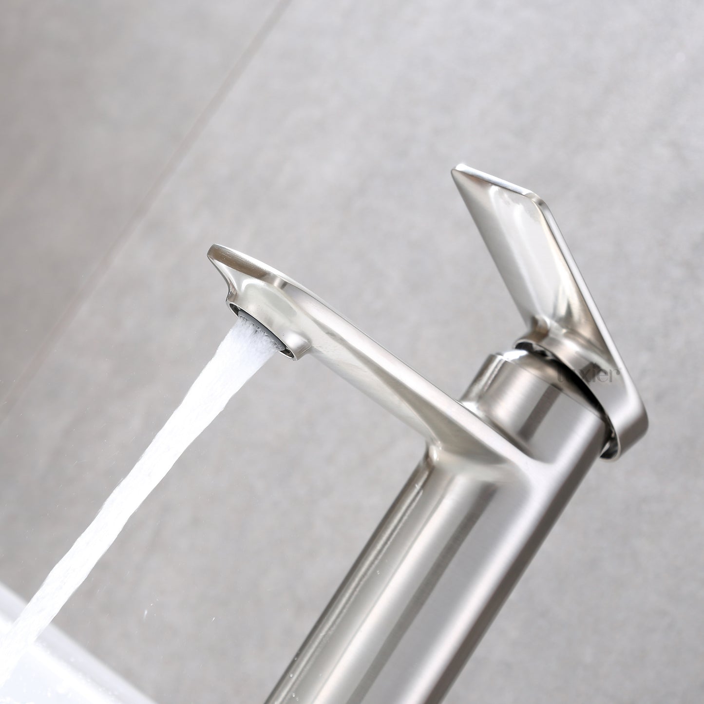 Single Hole Single-Handle Bathroom Faucet with drain in Brushed Nickel