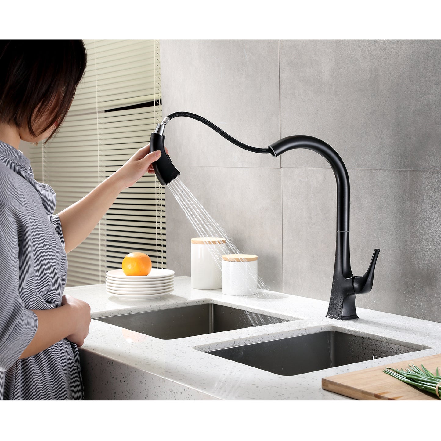 Single-Handle Pull-Down Sprayer Kitchen Faucet with 2-Function Spray Head 359 in Oil Rubbed Bronze