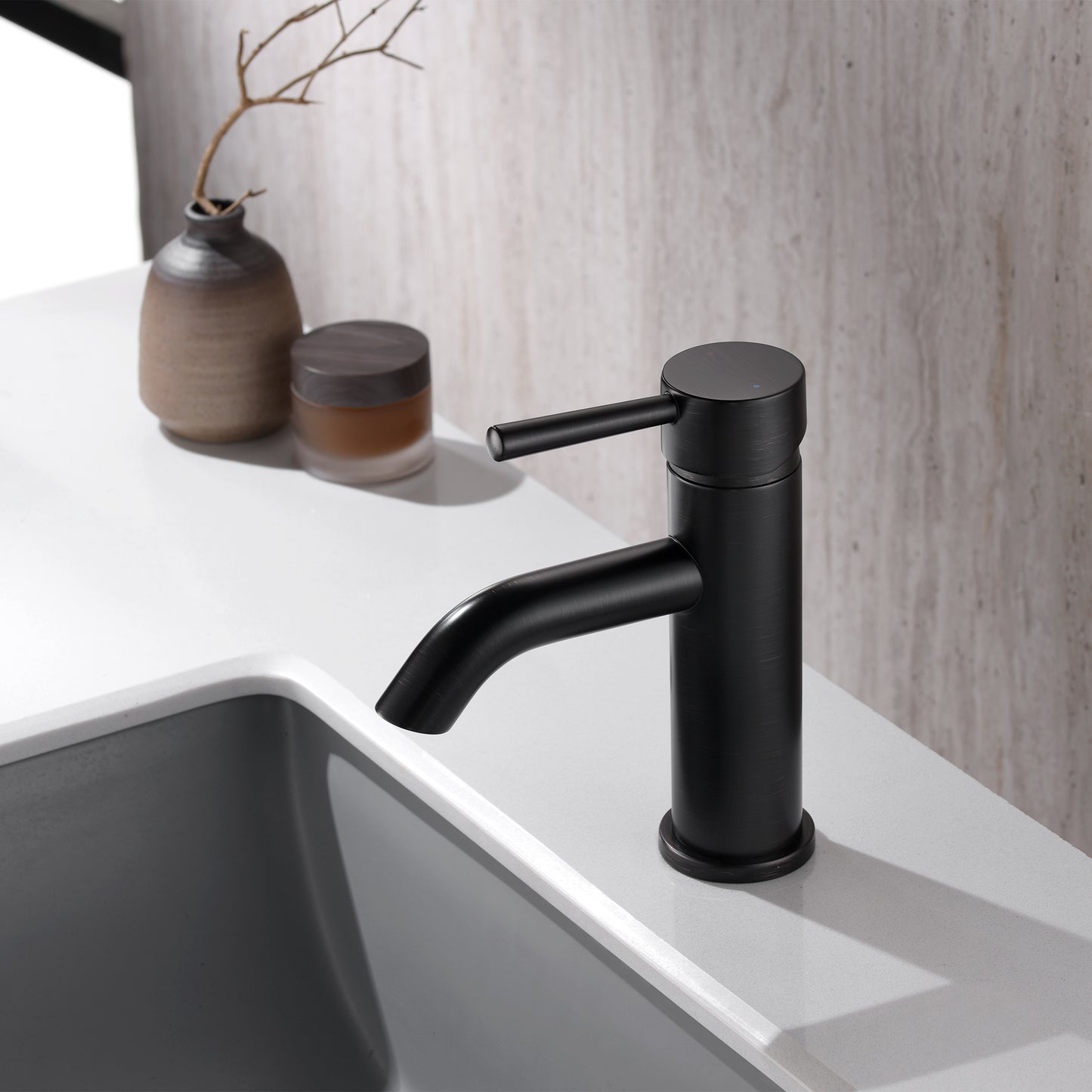 Raphral BSH03-SO Single Hole Single-Handle Bathroom Faucet with drain in Oil Rubbed Bronze