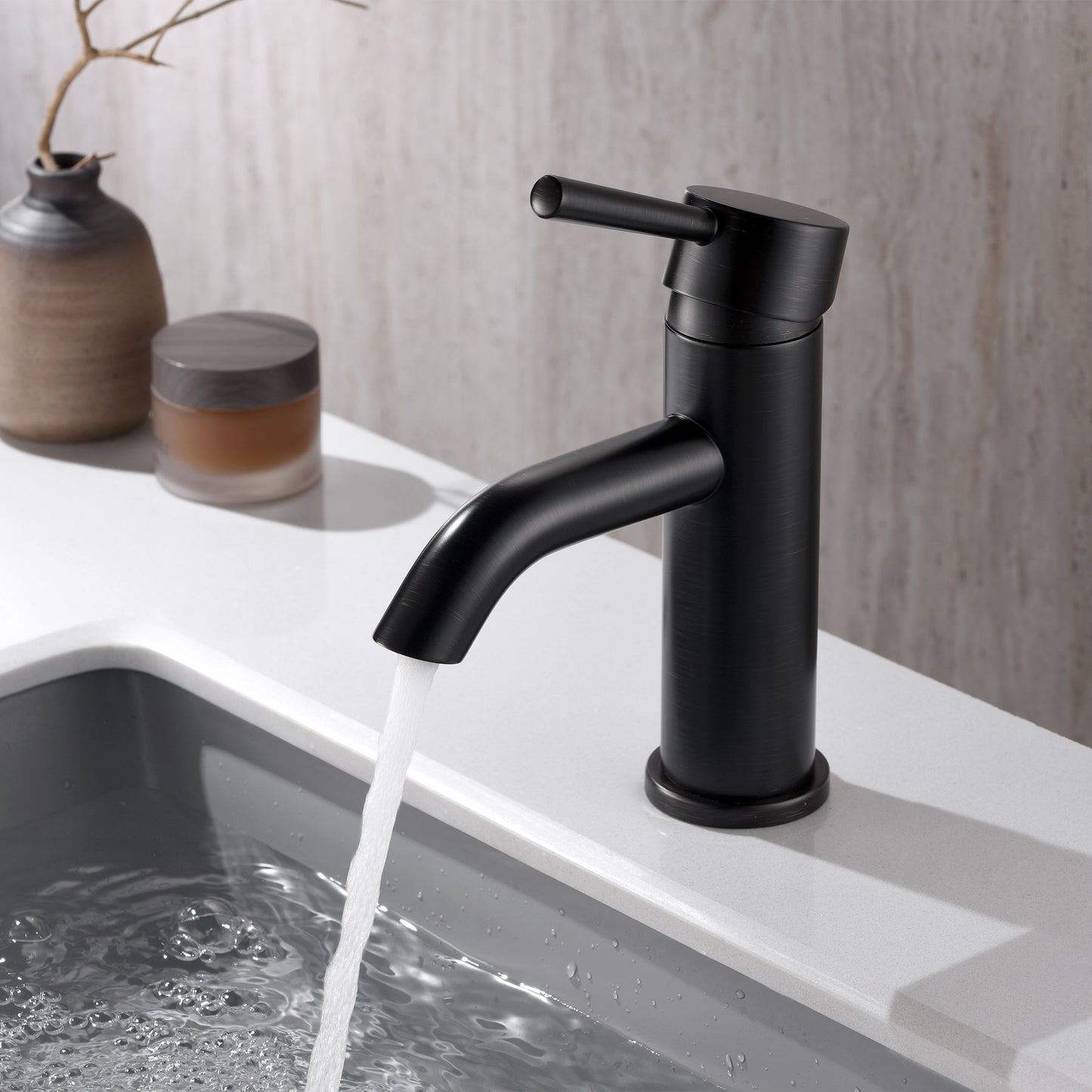 Raphral BSH03-SO Single Hole Single-Handle Bathroom Faucet with drain in Oil Rubbed Bronze