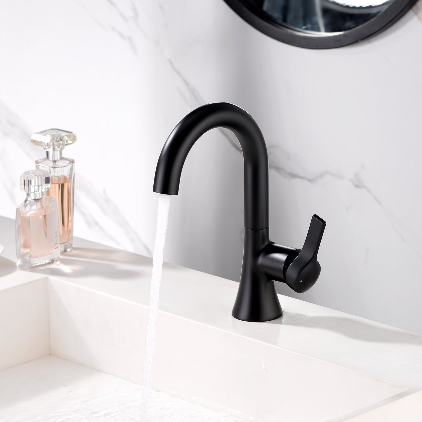 Single Hole Single-Handle Bathroom Faucet with drain in Matte Black