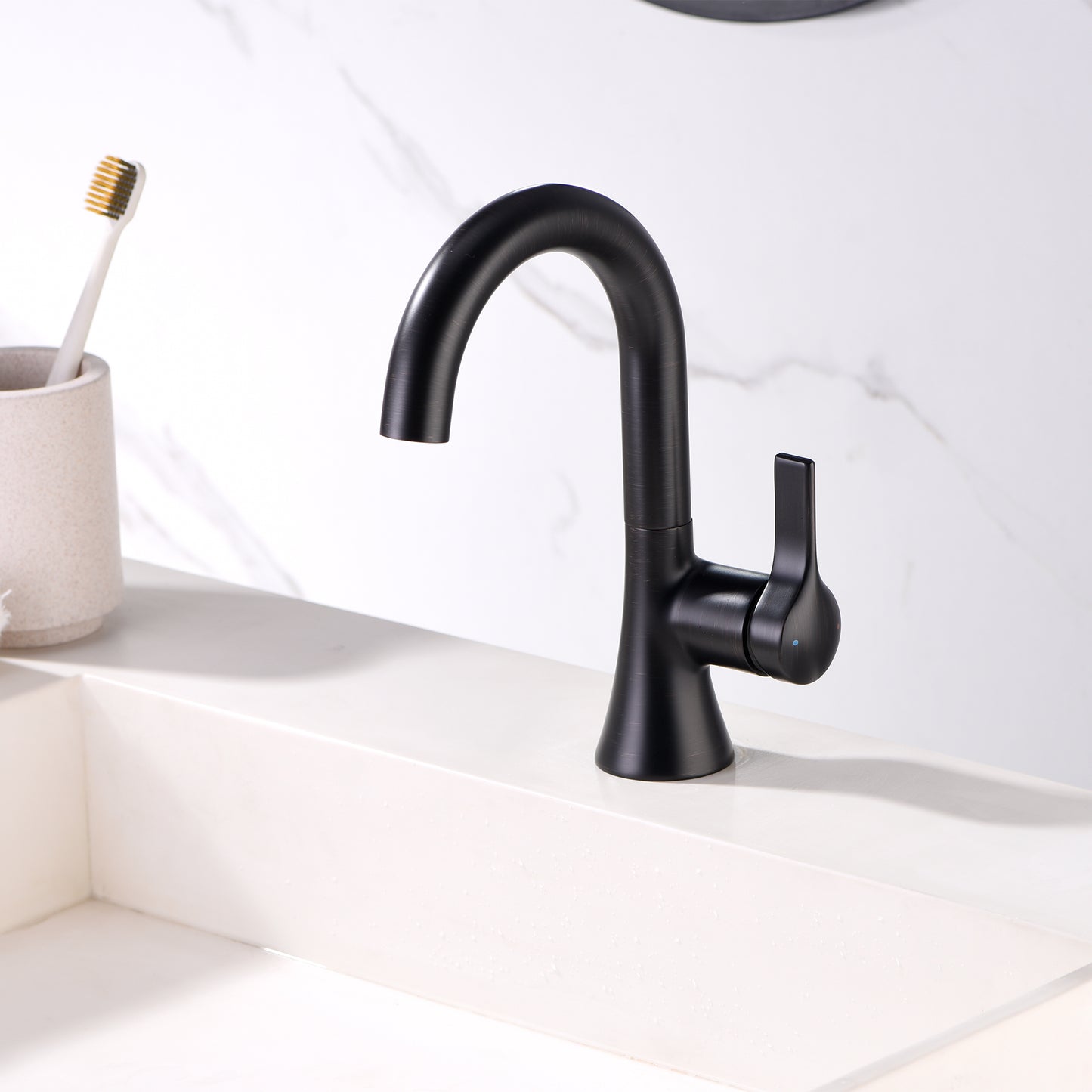 Reesley BSH11-SO Single Hole Single-Handle Bathroom Faucet with drain in Oil Rubbed Bronze