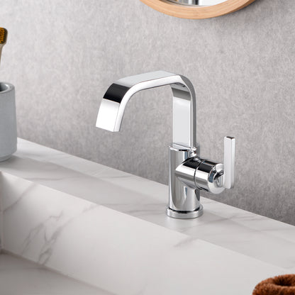 Single Hole Single-Handle Bathroom Faucet with drain in Chrome