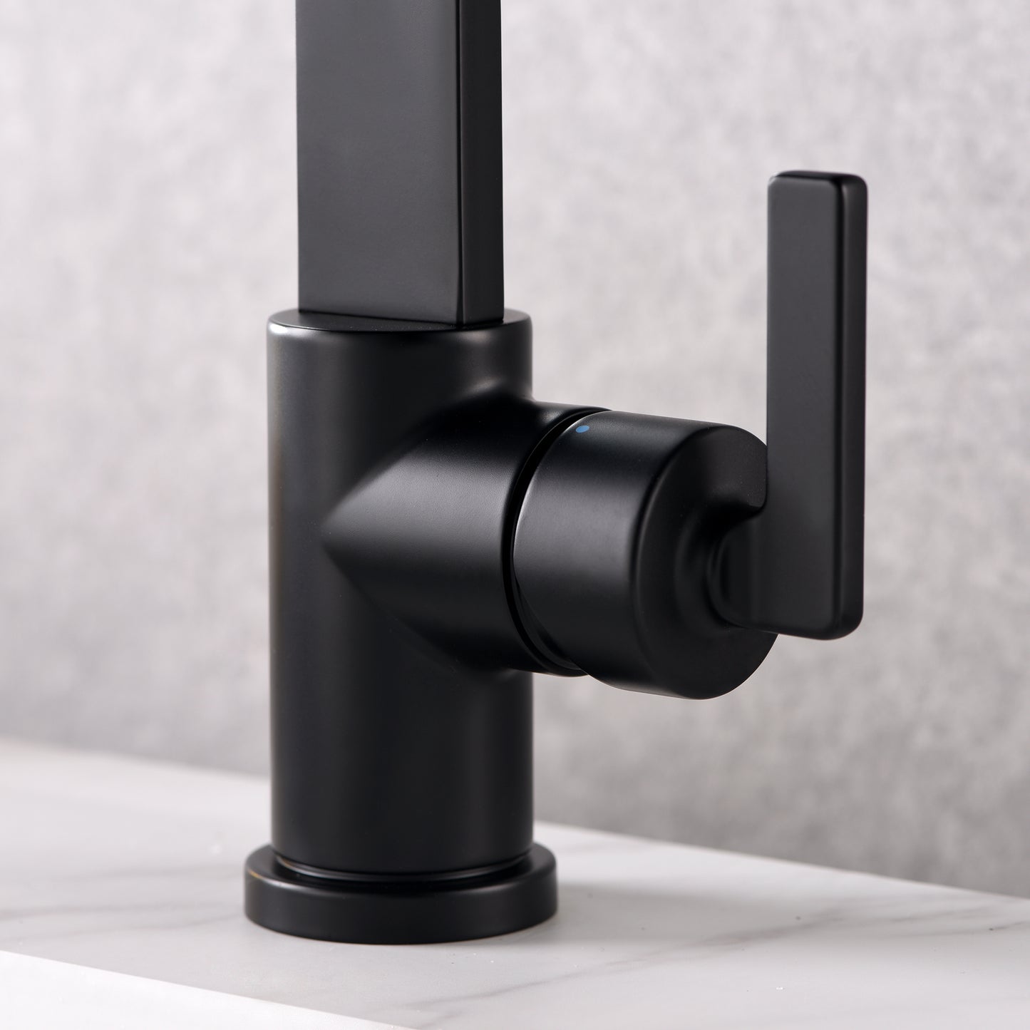 Single Hole Single-Handle Bathroom Faucet with drain in Matte Black