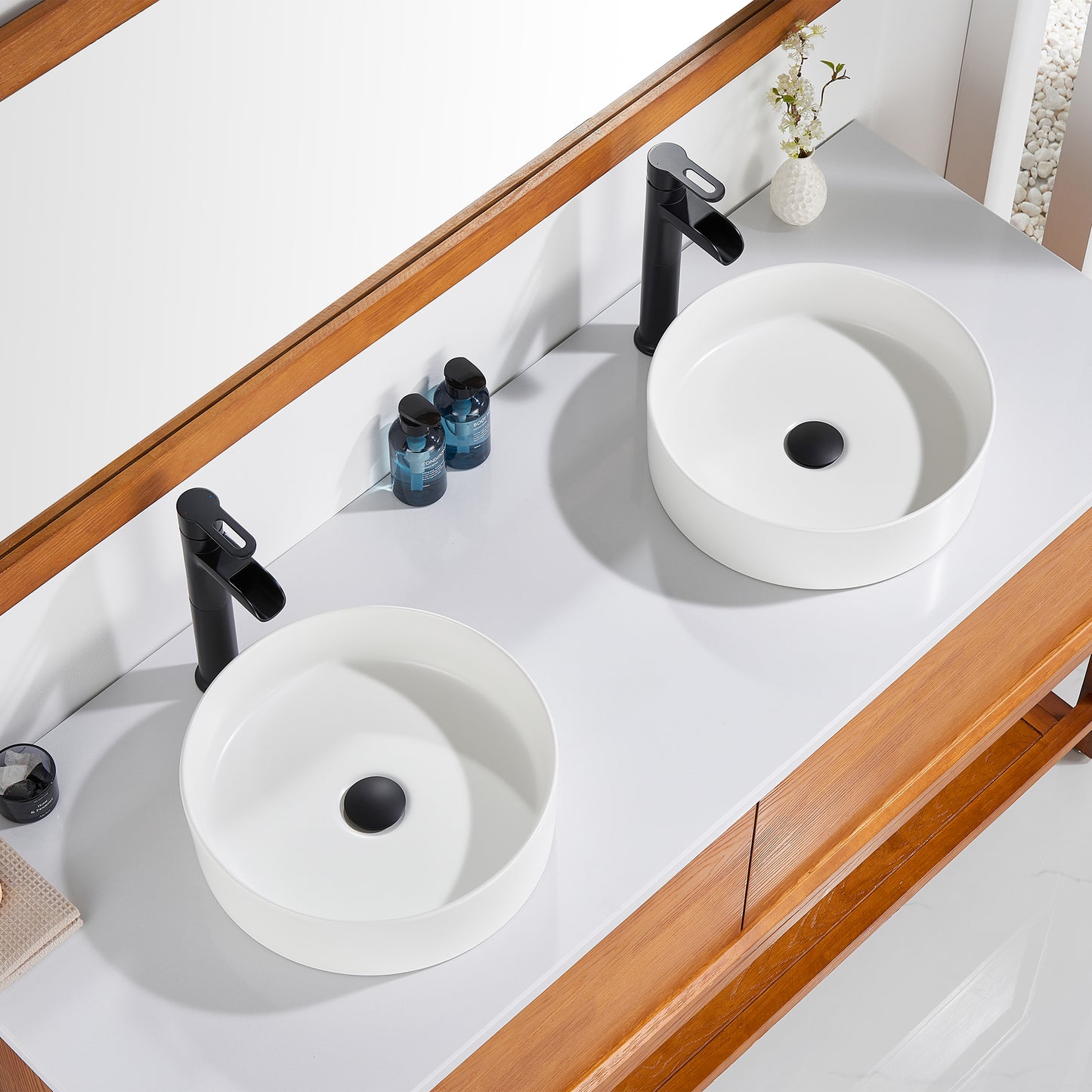 CS-031-MW Modern 18.5 in. Round Bathroom Ceramic Vessel Sink Art Basin in Matte White