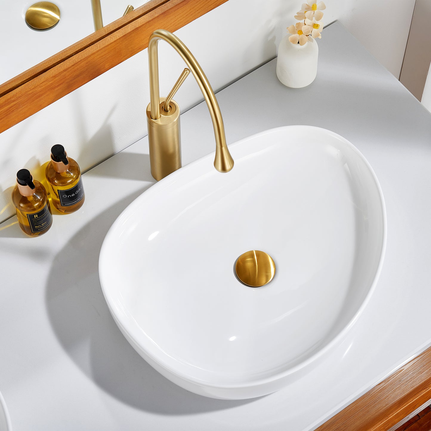 CS-032-GW Modern 22 in. Bathroom Ceramic Vessel Sink Art Basin in Glossy White