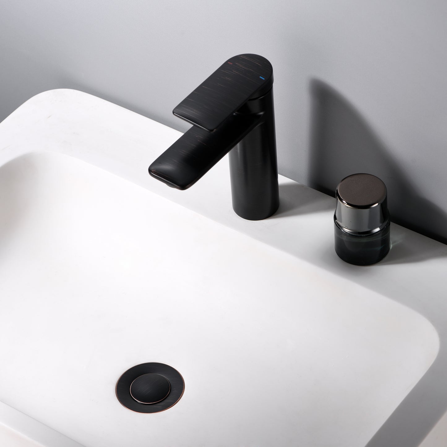 DS03-TO 1-1/2 in. Brass Bathroom and Vessel Sink Push Pop-Up Drain Stopper with No Overflow in Oil Rubbed Bronze