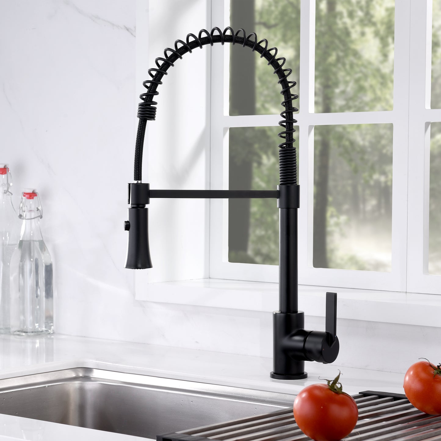 KTS13-TM Single-Handle Pull-Down Sprayer Kitchen Faucet with 2-Function Sprayhead in Matte Black