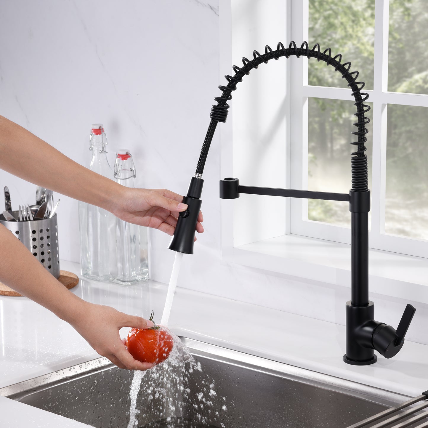 KTS13-TM Single-Handle Pull-Down Sprayer Kitchen Faucet with 2-Function Sprayhead in Matte Black