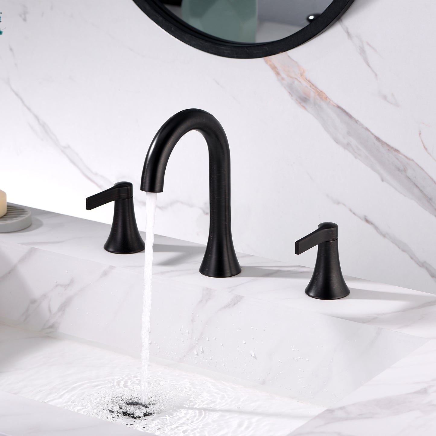 Contemporary 8 in. Widespread 2-Handle Bathroom Faucet in Oil Rubbed Bronze