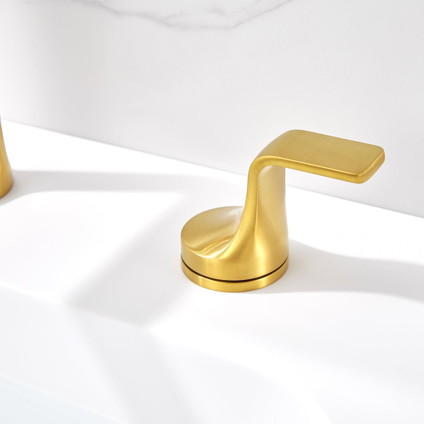 Varen 8 in. Widespread 2-Handle Bathroom Faucet in Brushed Gold